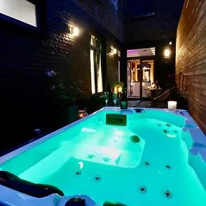 Suitedreams - Bubble , Lüttich Belgien